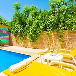 Villa Kelebek Paradise *